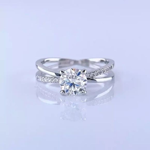 1ct D Moissanite Platinum Plated Ring - Picture 3 of 13
